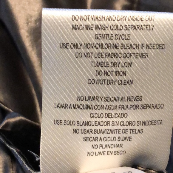 Andrew Marc reversible hooded jacket. Soft black faux fur or shiny gray puffer - Picture 12 of 12